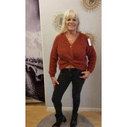 Pull nœud style gilet